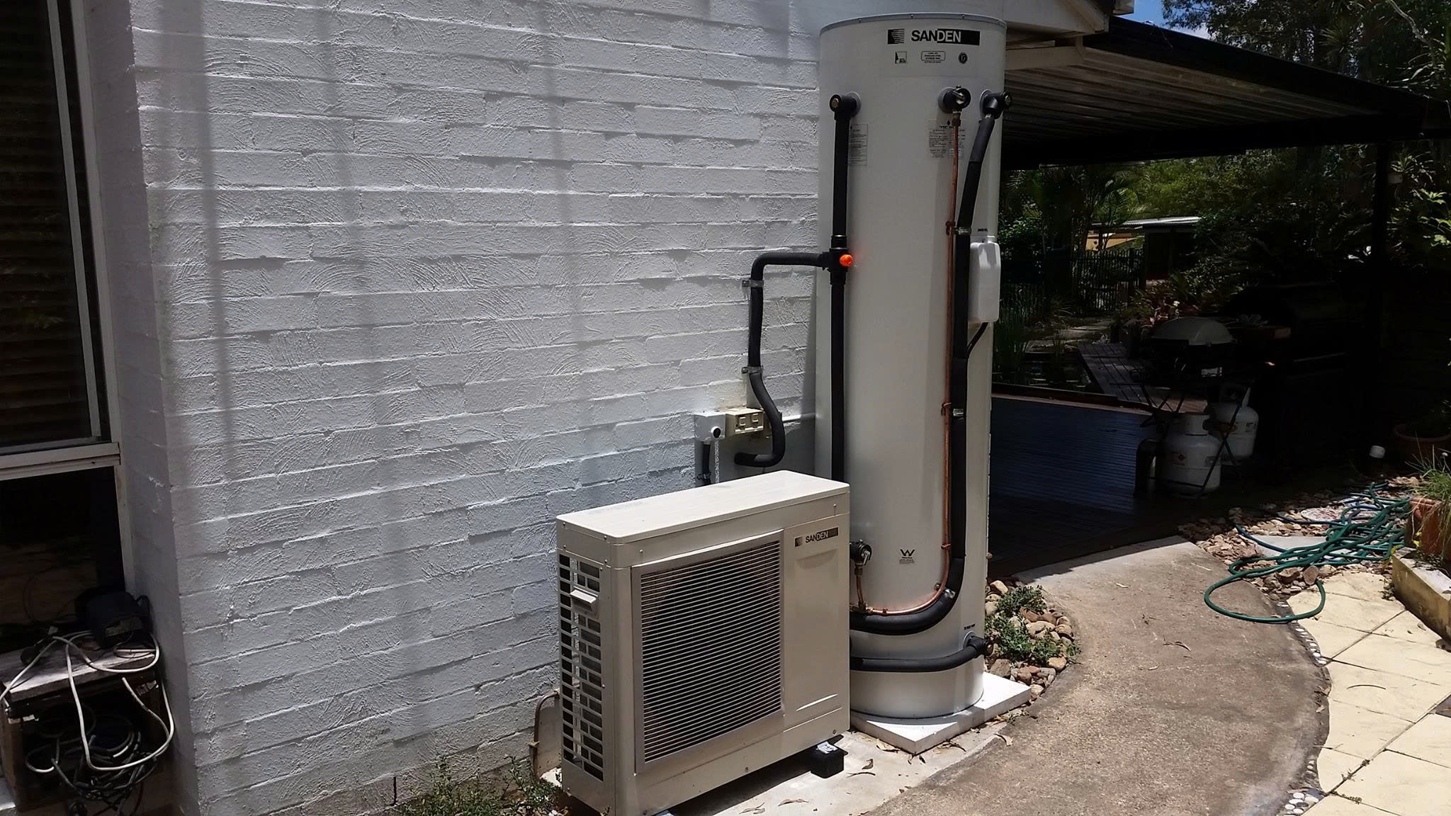 Giá máy bơm nhiệt Sanden 315L và nơi mua - đơn vị uy tín Enviheat