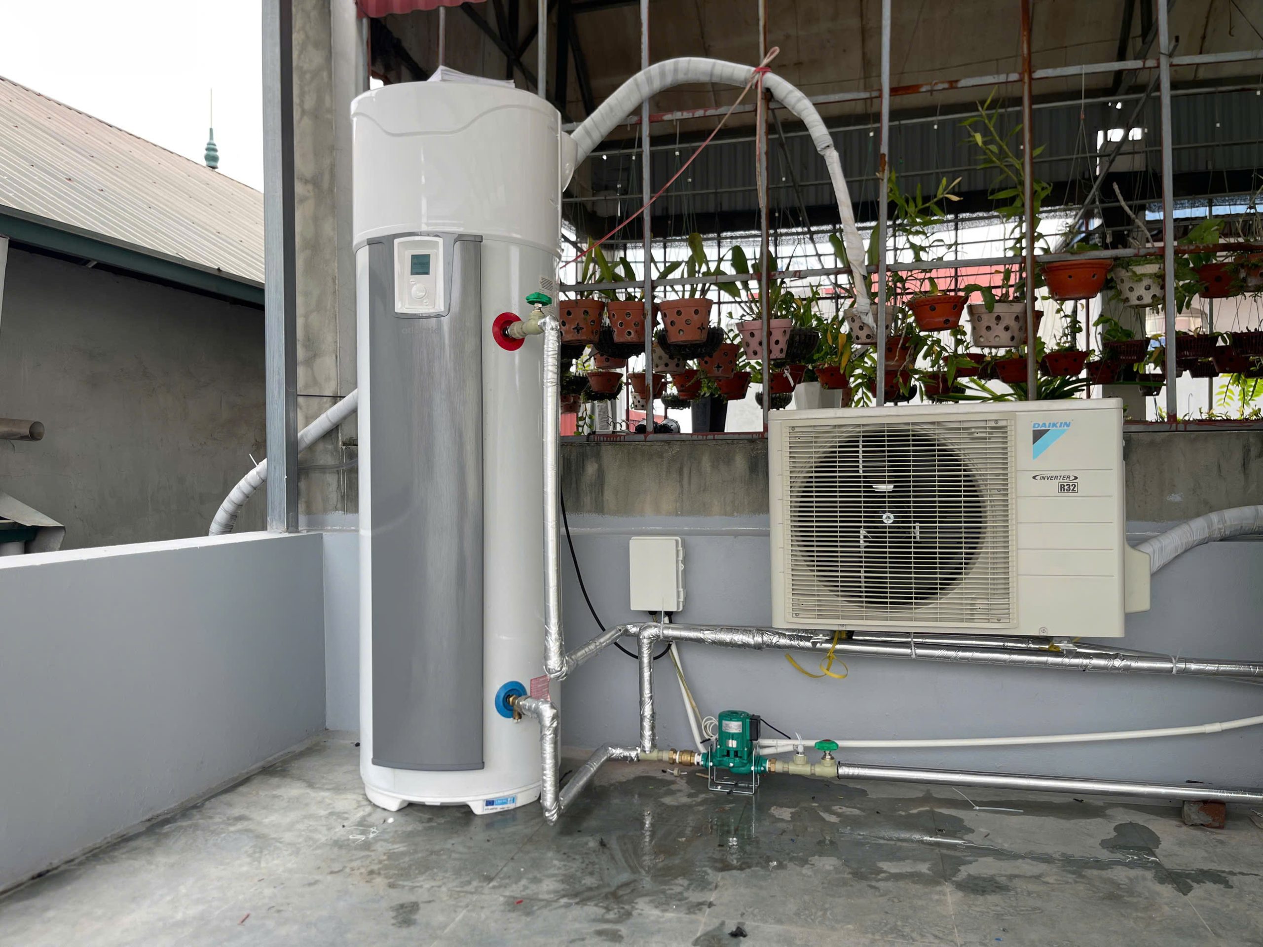 bom-nhiet-gia-dinh-loai-nao-tot-tiet-kiem-dien